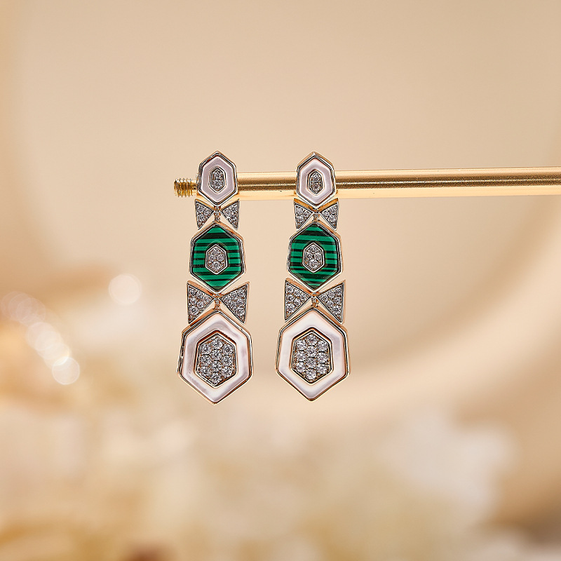 Vintage Fashion Collection - Collection de créateurs Style longues boucles