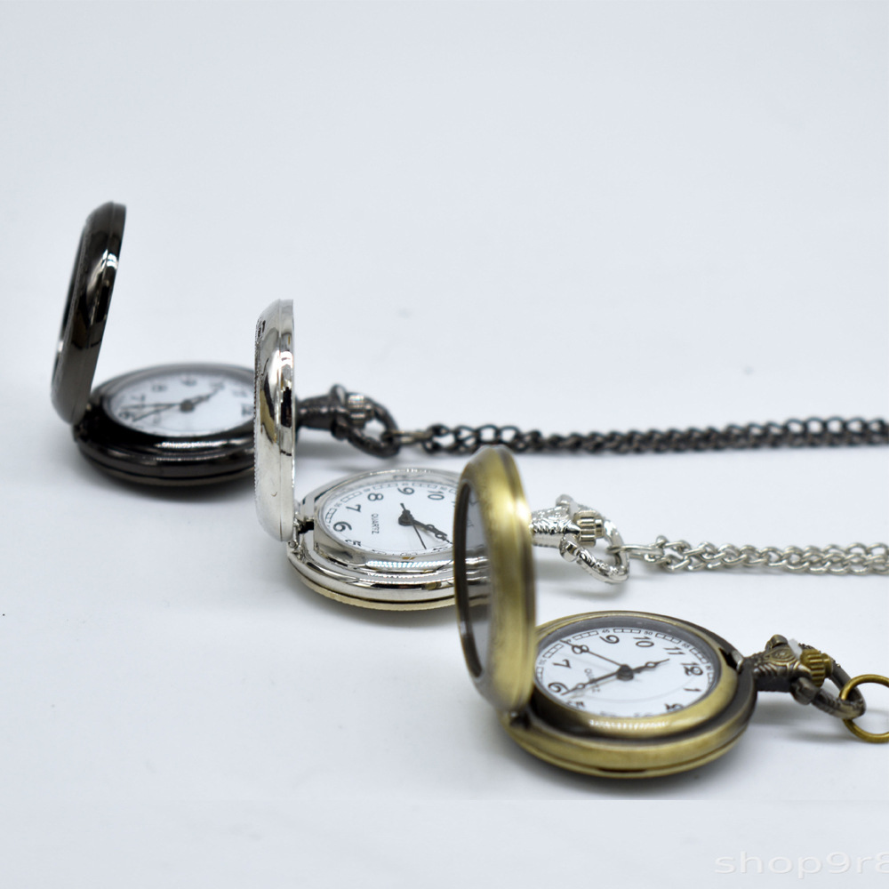 Collier pendentif montre de po - Vintage Fashion Aesthetic avis et prix