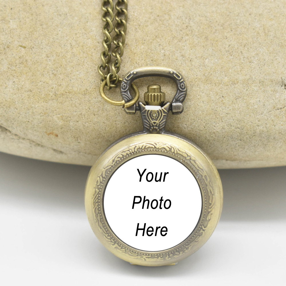 Collier pendentif montre de po - Vintage Fashion Aesthetic avis et prix