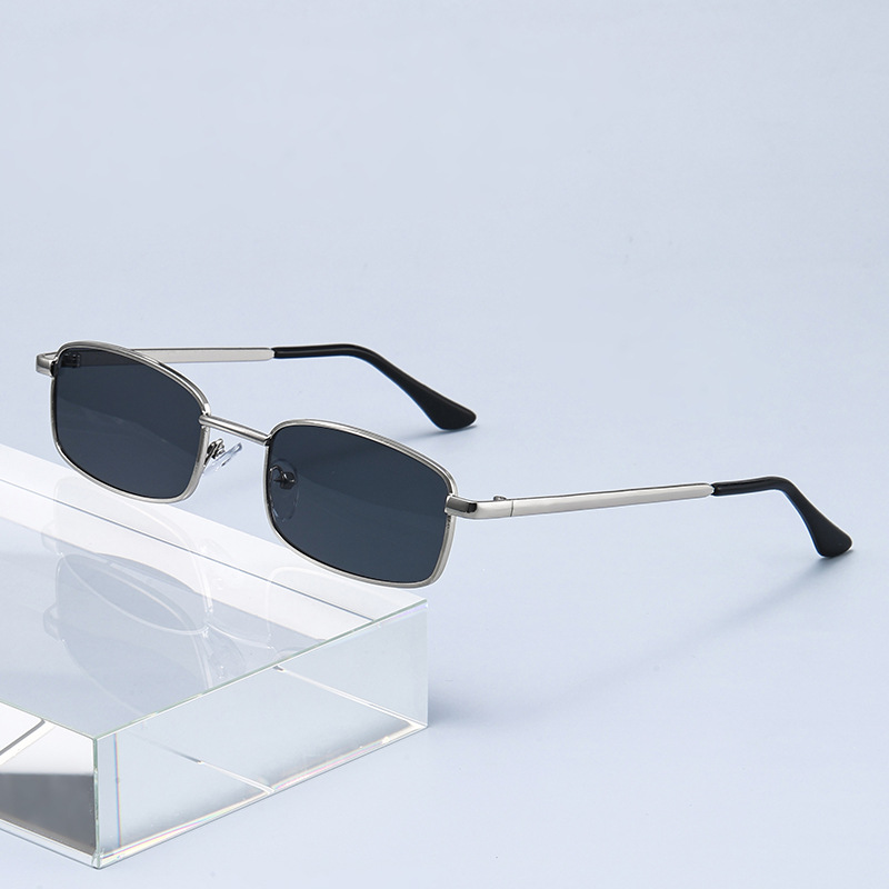 Lunettes de soleil punk tendan - Vintage Fashion Aesthetic avis et prix