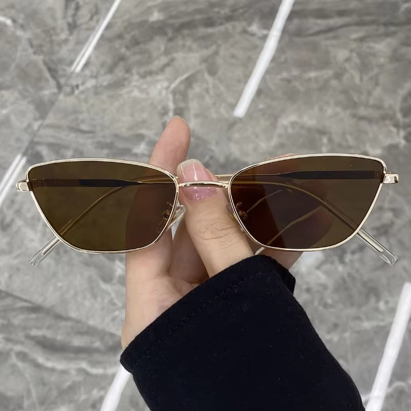 Lunettes de soleil œil de chat - Vintage Fashion Aesthetic avis et prix