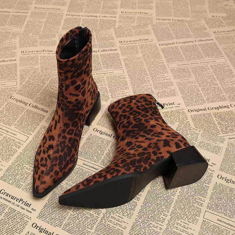 Nouvelles bottines modernes à  - Vintage Fashion Aesthetic avis et prix