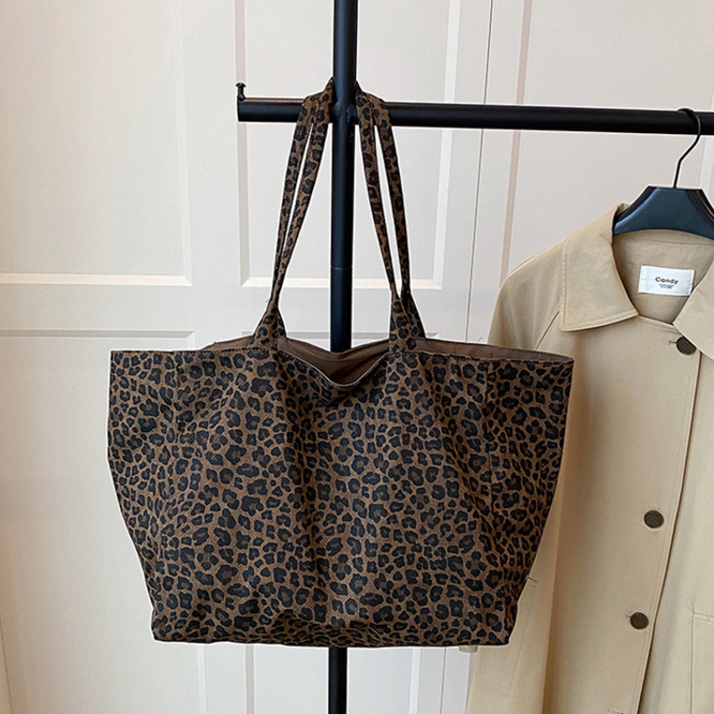 Sac fourre-tout à imprimé léop - Vintage Fashion Shop avis et prix