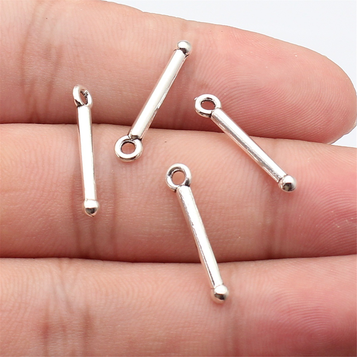 80 pièces de pendentifs baguet - Vintage Fashion Stores avis et prix