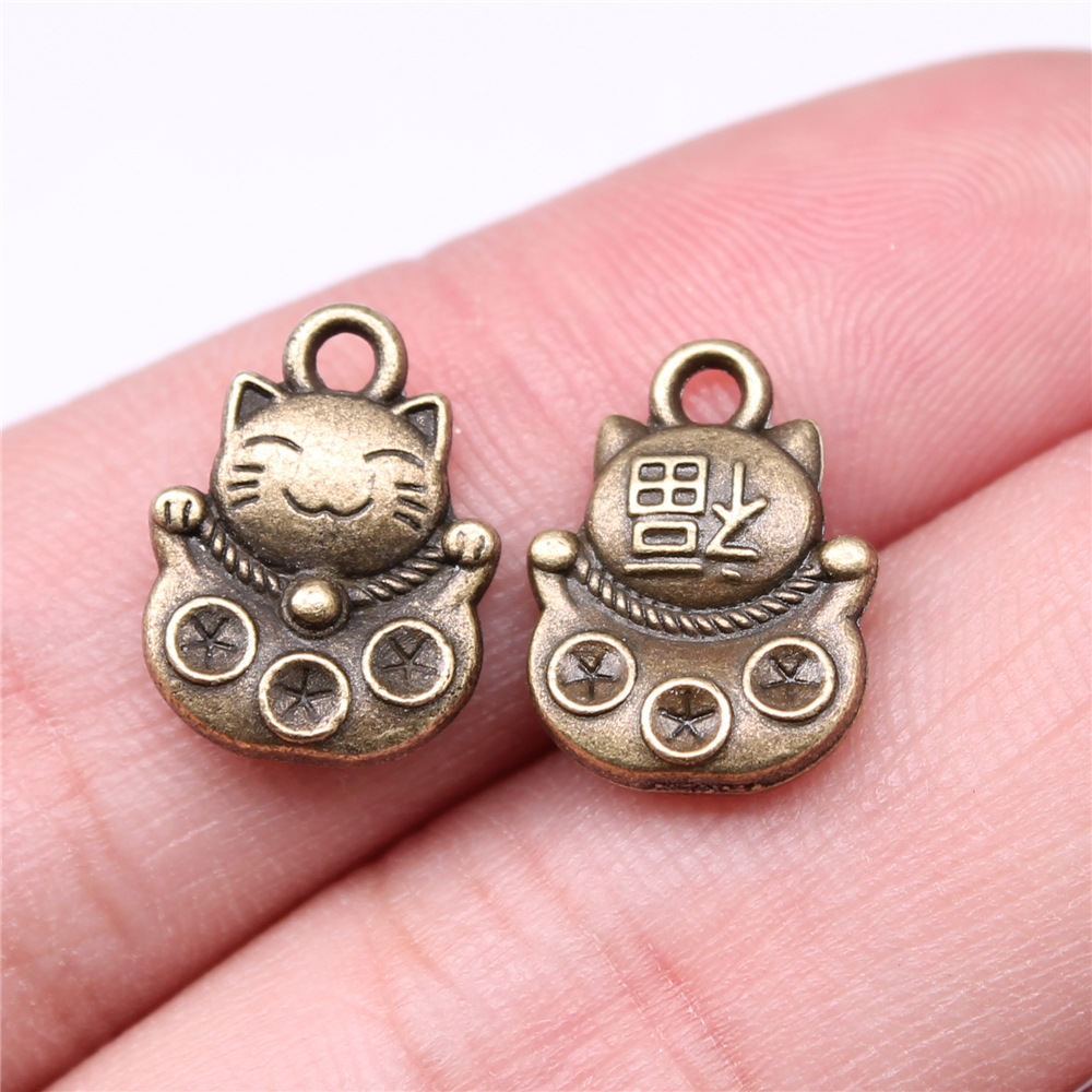 Breloques chat porte-bonheur,  - Vintage Fashion Stores avis et prix